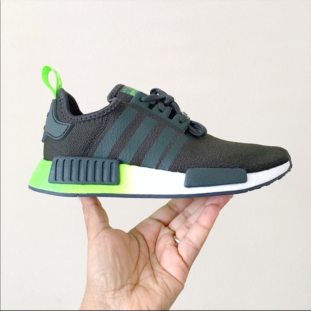 Adidas NMD R1 Star Wars Green Yoda